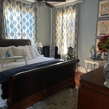 لاوريل Jenny'S Downtown Hideaway Bed And Breakfast المظهر الخارجي الصورة