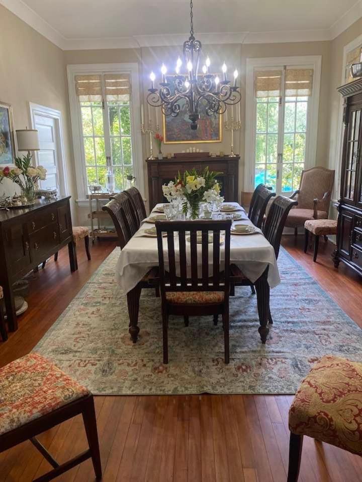 لاوريل Jenny'S Downtown Hideaway Bed And Breakfast المظهر الخارجي الصورة