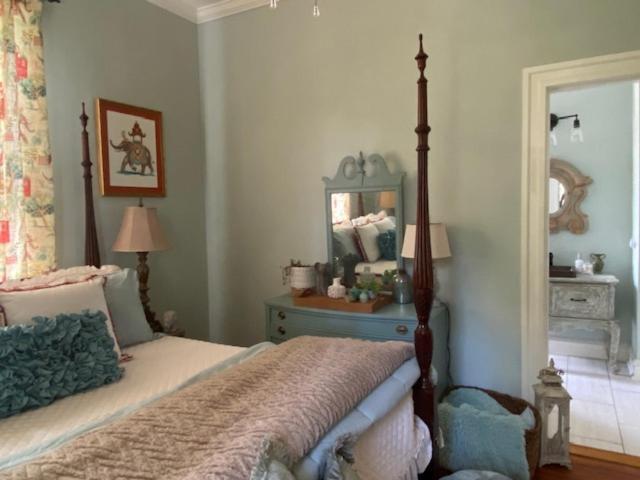 لاوريل Jenny'S Downtown Hideaway Bed And Breakfast المظهر الخارجي الصورة