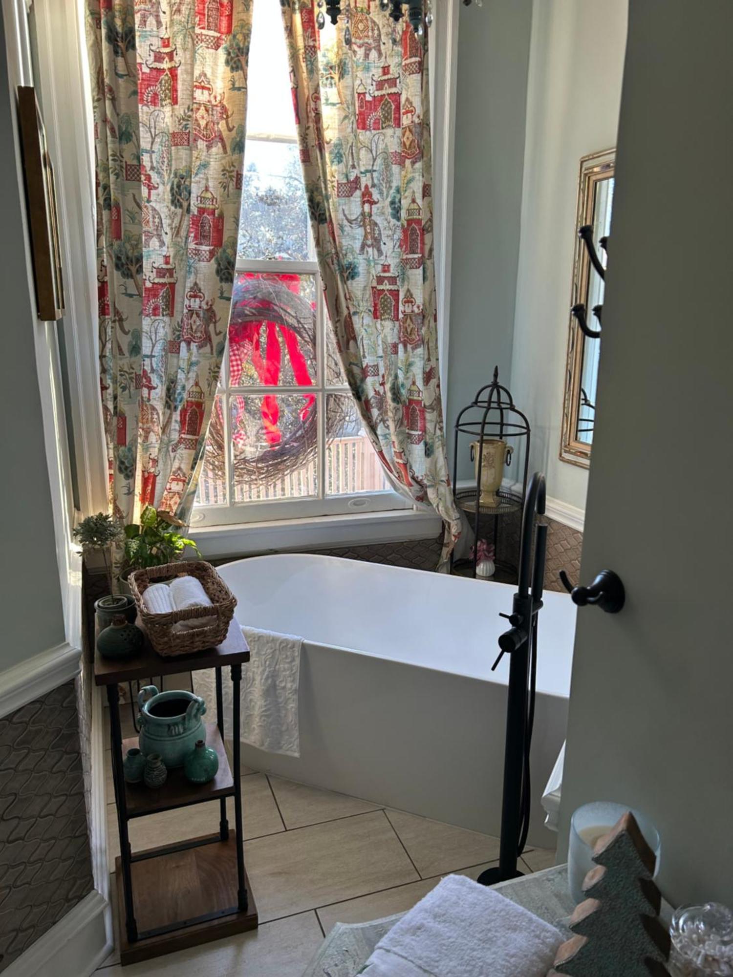 لاوريل Jenny'S Downtown Hideaway Bed And Breakfast المظهر الخارجي الصورة